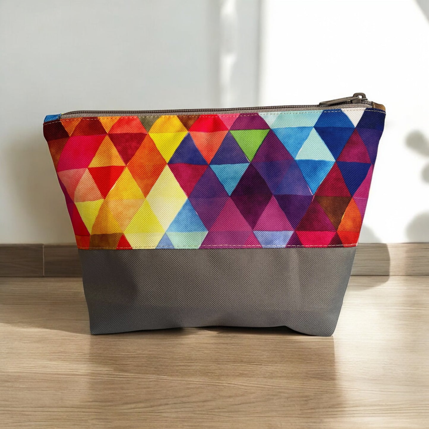 Neszesszer vízhatlan anyagból (nagy méret)